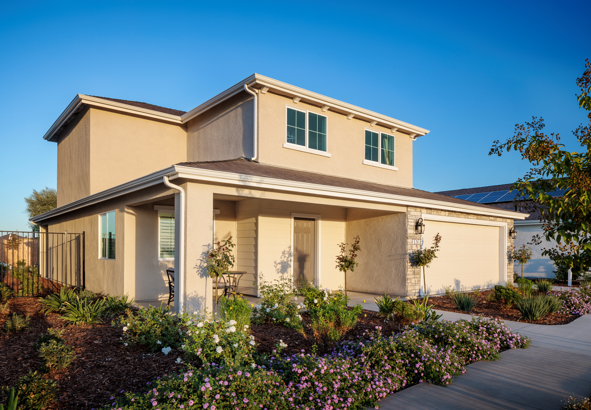 Kipling Exterior - 2