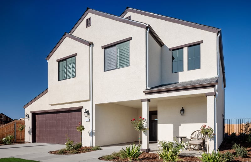 Mariposa - Exteriors